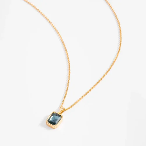 Collar con colgante de piedra azul