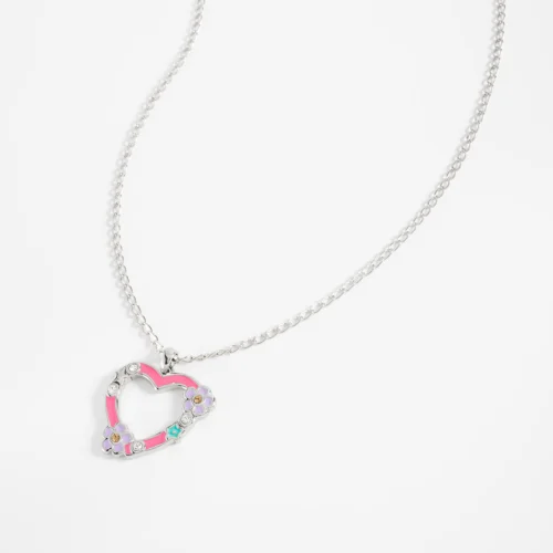 Collar con Dije de Corazón Rosa.